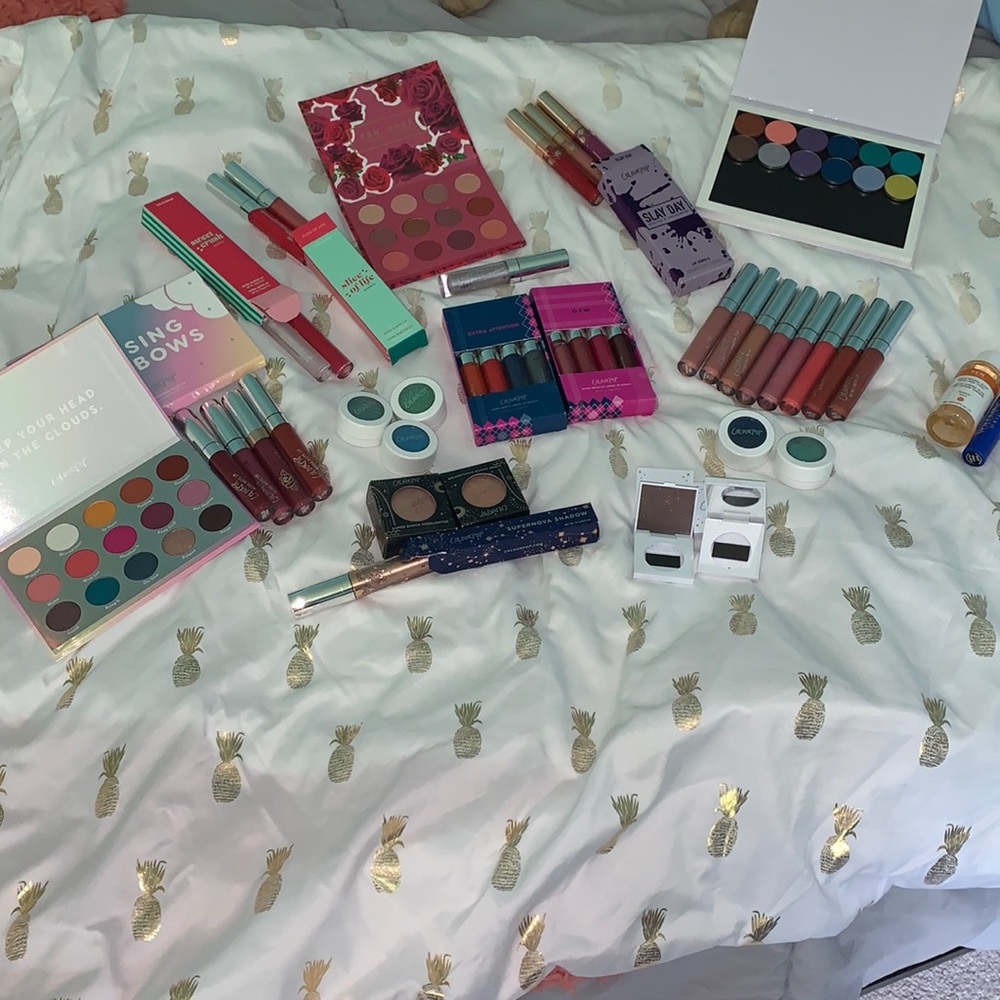 MAJOR COLOURPOP BUNDLE